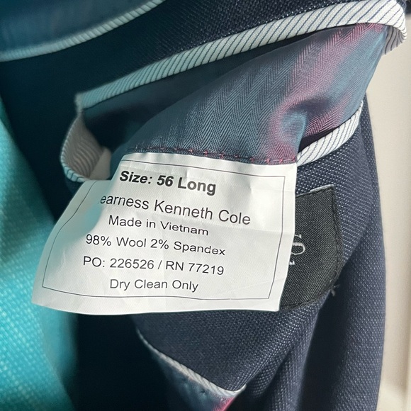 Kenneth Cole Awareness suit. Pants size 48. Jacket 56 Long. - Picture 5 of 6